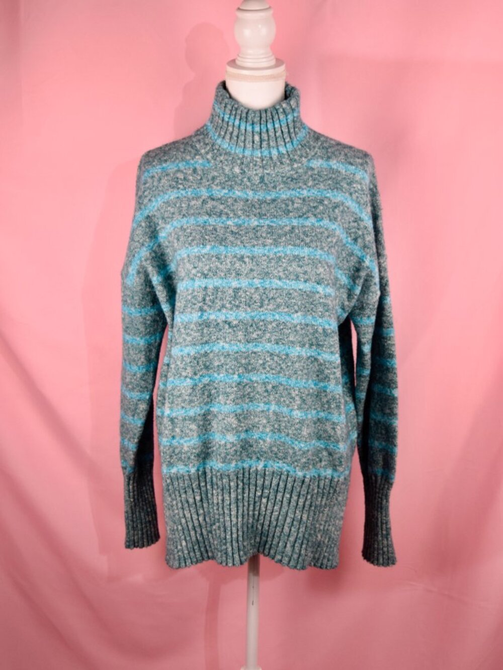 Eddie Bauer Grey & Teal Blue Striped Knit Turtleneck Sweater | Size M